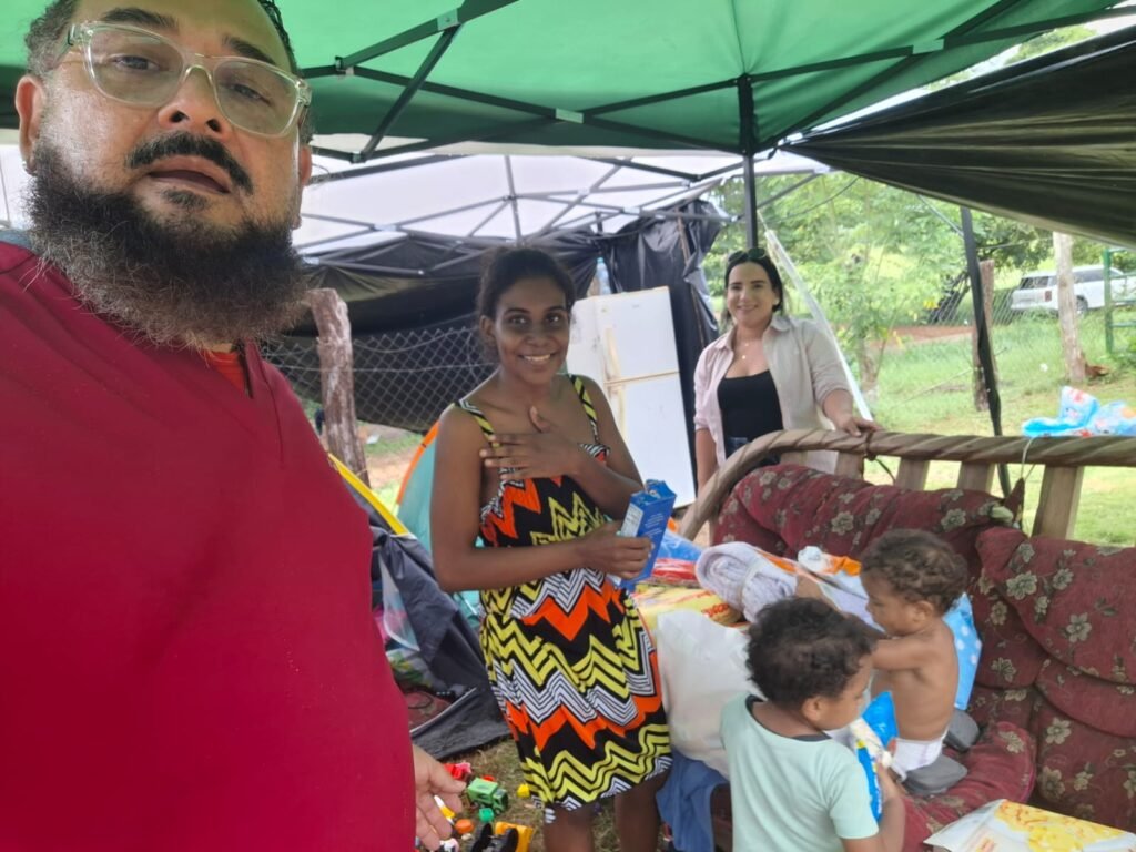 Médicos veterinarios y colaboradores reunidos durante la gira solidaria APMV 2026.